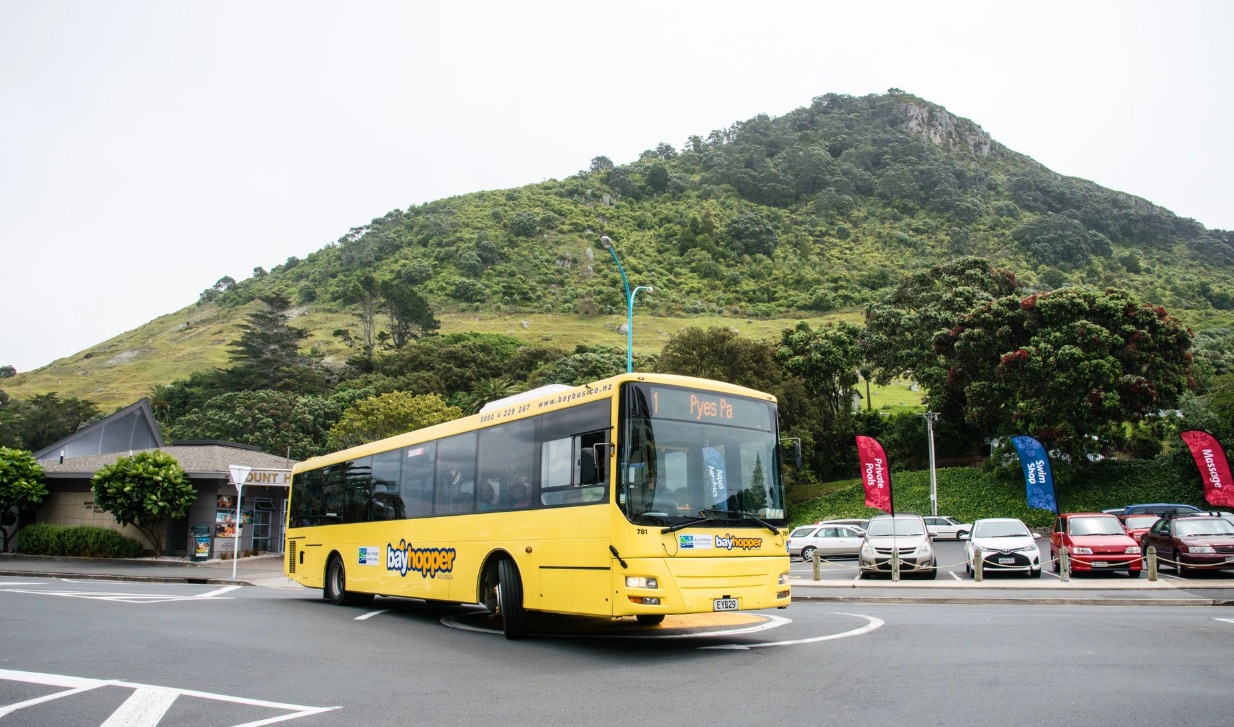 Bayhopper bus near The Mount